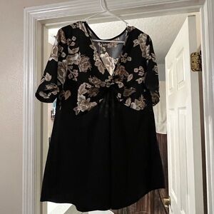 NWT Woman’s size 18-20 or 2x Bloomchic blouse